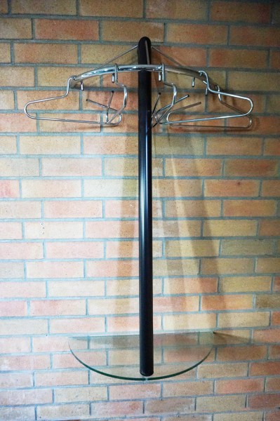 Coat-rack-post-modern-eighties-1980-wall-mounted-floating-black-metal-glass-table-wandkapstok-kapstok-hangend-zwevend-vintage-