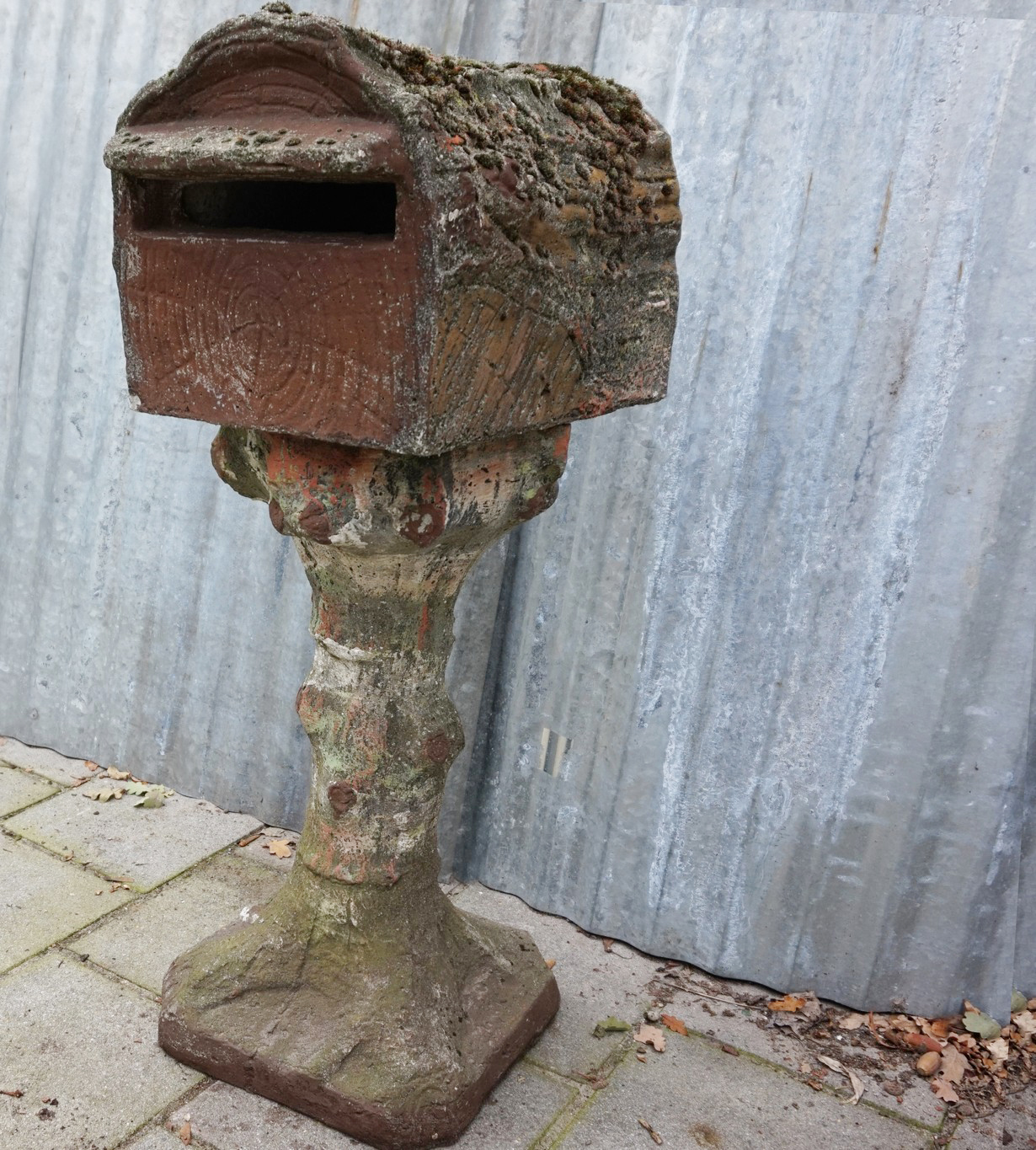 oud-betonnen-brievenbus-huisje-vogelhuisje-antiek-faux-bois-concrete-bird-house-mailbox-letterbox