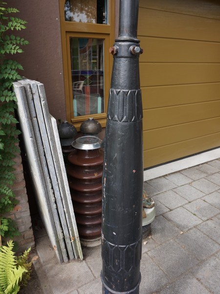 Antique-vintage-Art-Deco-cast-iron-garden-street-lamp-post-round-lantaarn-bollantaarn-tuinlamp-lantaarnpaal-buitenpaal-staande-lamp