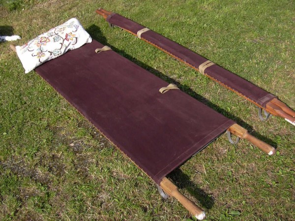 Militair-vintage-opvouwbed-legerbed-campingbed-army-stretcher-military-bed