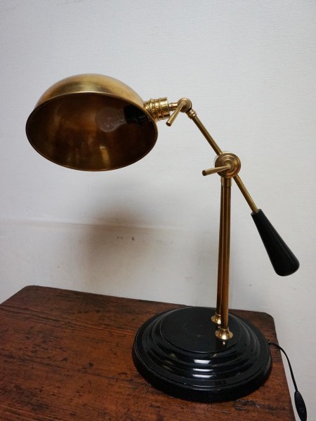 Vintage-Colmore-large-desk-office-table-faries-lamp-brass-bureaulamp-tafellamp-art-industrieel-art-deco-grote-koperen