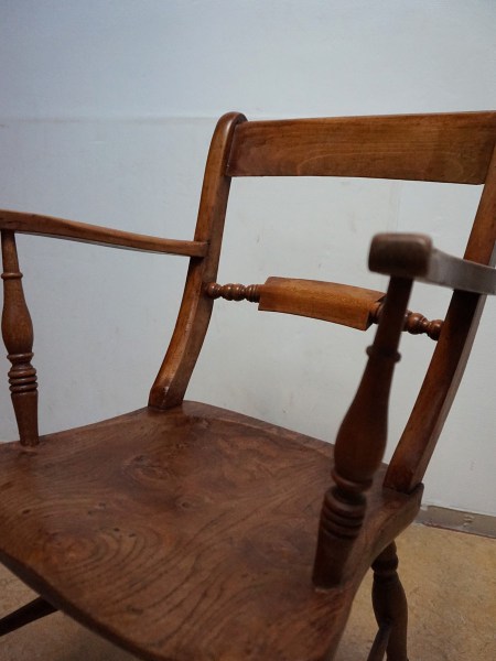 Windsor-Oxford-chairs-armchair-bow-bar-back-elm-Engelse-eetkamerstoelen-armstoel