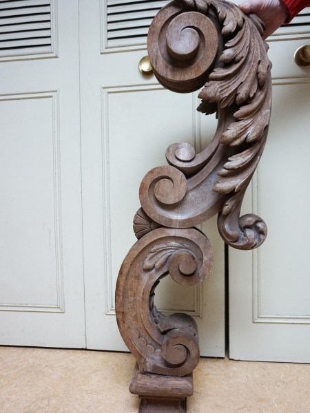 antieke-barok-eiken-houten-trappaal-rococo-rocaille-Louis-XV-staircase-post-stair-rail-baroque-carved-wooden