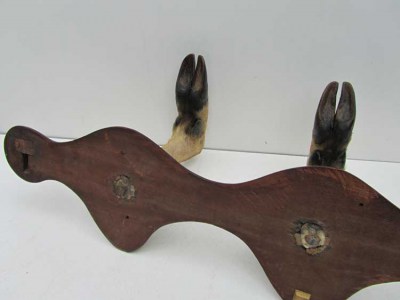 Antieke geweerhouder, antique taxidermi gun rack/holder