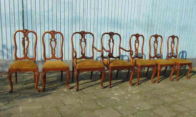 Set of 7 Chippendale walnut dining chairs, stoelen