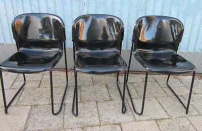 3 zwarte retro design stoelen Gerd Lange Drabert