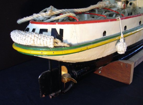 Oude vintage modelbouw sleepboot, Delta Tholen
