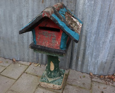 oud-betonnen-brievenbus-huisje-vogelhuisje-antiek-faux-bois-concrete-bird-house-mailbox-letterbox