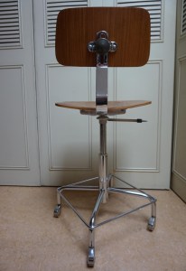 vintage-doktersstoel-architectenstoel-bureaustoel-plywood-doctors-chair-desk