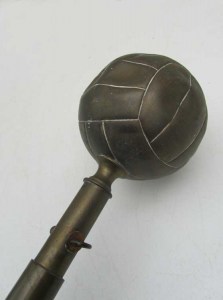 Oude vintage voetbal vaandel stok, football memorabilia