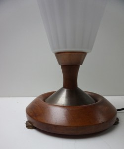 vintage-opaline-glass-table-lamp-tafellamp-Scandinavisch-midcentury-brass-teak-messing-melkglas