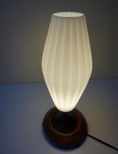 vintage-opaline-glass-table-lamp-tafellamp-Scandinavisch-midcentury-brass-teak-messing-melkglas