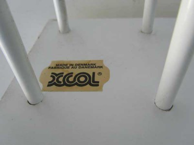 Klein vintage tafeltje/bijzettafeltje van het merk Xcol, made in Denmark